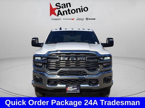 Bright White Clearcoat 2026 RAM 3500 Tradesman Crew Cab 4x4 8' Box