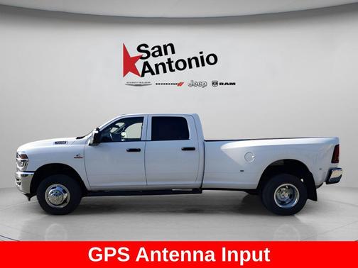 2026 RAM 3500 Tradesman Crew Cab 4x4 8' Box
