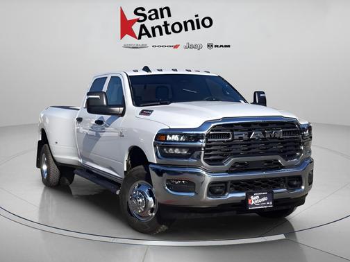2026 RAM 3500 Tradesman Crew Cab 4x4 8' Box