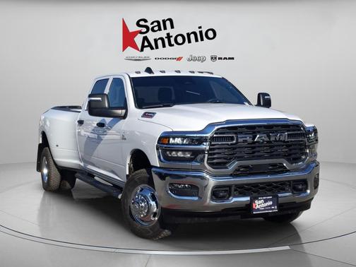 2026 RAM 3500 Tradesman Crew Cab 4x4 8' Box