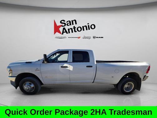 2020 RAM 3500 Tradesman Crew Cab 4x4 8' Box