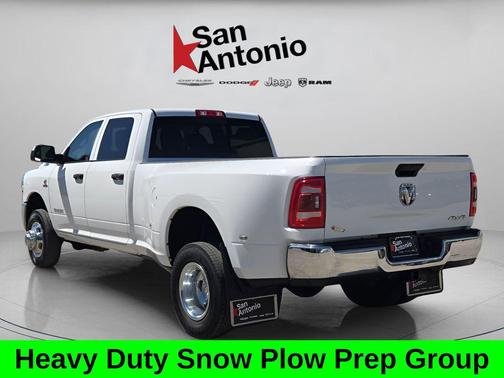 Bright White Clearcoat 2020 RAM 3500 Tradesman Crew Cab 4x4 8' Box