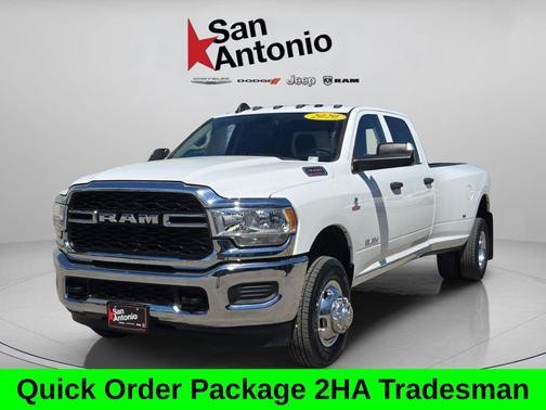 Bright White Clearcoat 2020 RAM 3500 Tradesman Crew Cab 4x4 8' Box