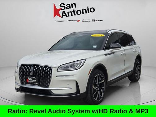 Pristine White Metallic Tri-Coat 2023 Lincoln Corsair Reserve