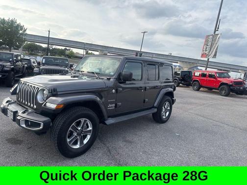 Granite Crystal Metallic Clearcoat 2019 Jeep Wrangler Unlimited Sahara