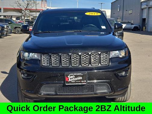 2019 Jeep Grand Cherokee Altitude