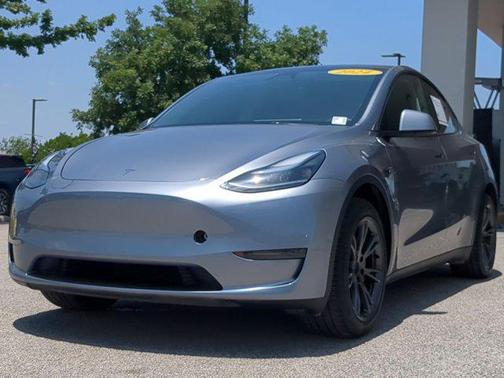 2024 Tesla Model Y Long Range Dual Motor All-Wheel Drive