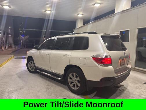 2013 Toyota Highlander SE