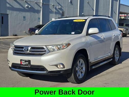 2013 Toyota Highlander SE