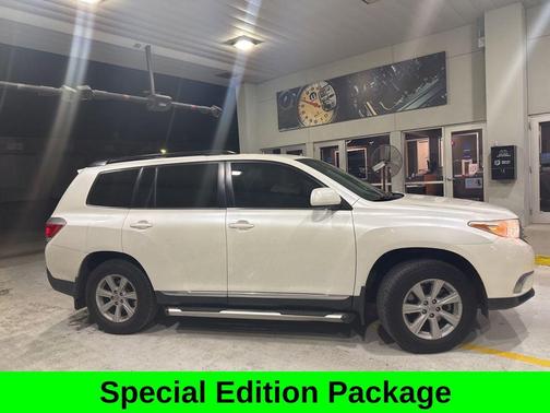 2013 Toyota Highlander SE