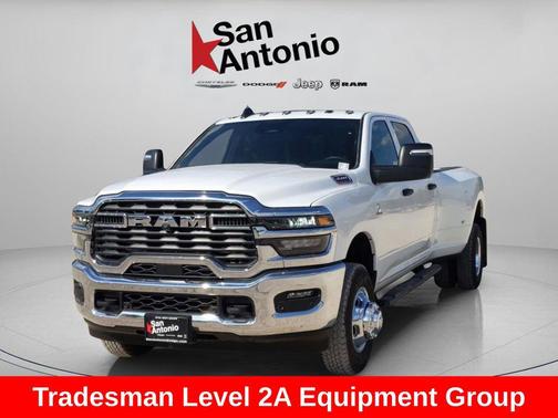 2026 RAM 3500 Tradesman Crew Cab 4x4 8' Box