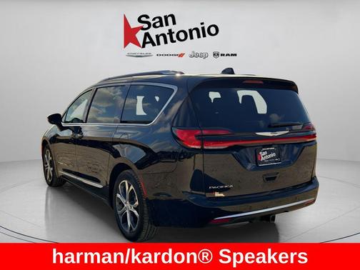 2026 Chrysler Pacifica L