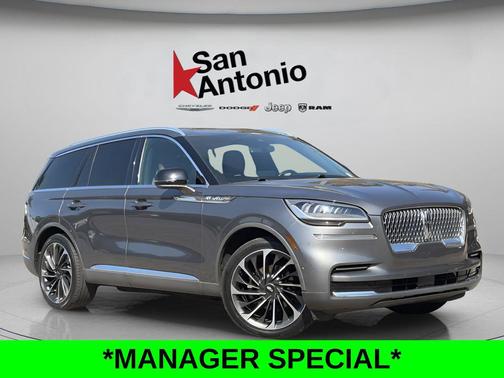 Asher Gray Metallic Clearcoat 2023 Lincoln Aviator Reserve