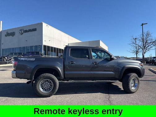 2022 Toyota Tacoma TRD Off-Road