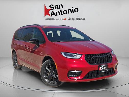 2026 Chrysler Pacifica L