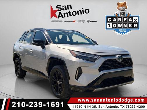 2022 Toyota RAV4 Hybrid SE