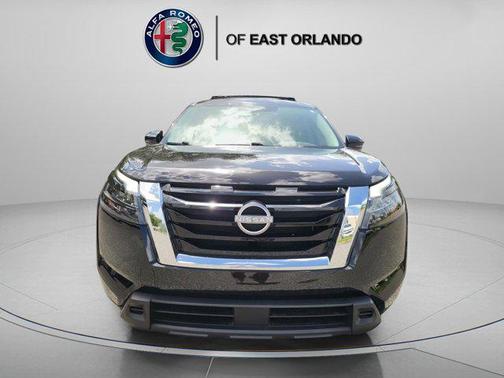 2024 Nissan Pathfinder SV 4WD