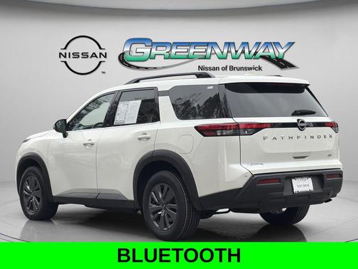 2024 Nissan Pathfinder SV FWD