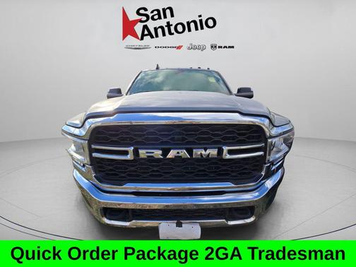Billet Silver Metallic Clearcoat 2021 RAM 2500 Tradesman Crew Cab 4x4 6'4' Box