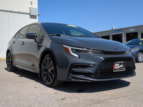 2023 Toyota Corolla Hybrid SE