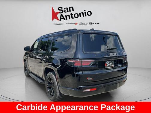 Diamond Black Crystal Pearlcoat 2023 Jeep Wagoneer Series II Carbide 4x4