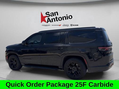 Diamond Black Crystal Pearlcoat 2023 Jeep Wagoneer Series II Carbide 4x4