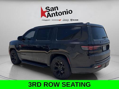 Diamond Black Crystal Pearlcoat 2023 Jeep Wagoneer Series II Carbide 4x4