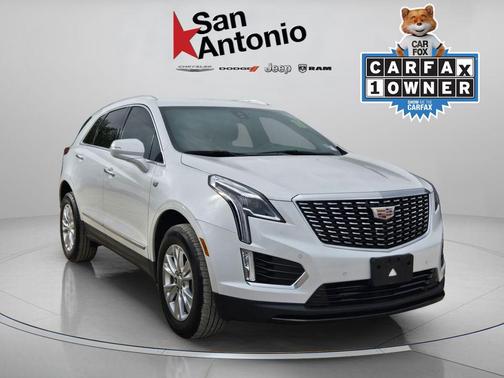 Crystal White Tricoat 2024 Cadillac XT5 Luxury