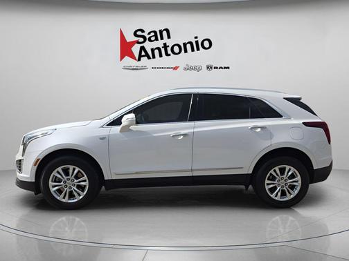 Crystal White Tricoat 2024 Cadillac XT5 Luxury