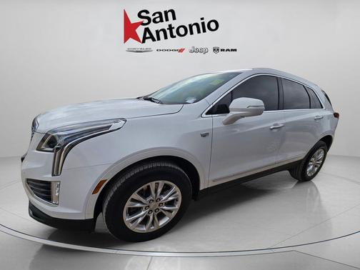 Crystal White Tricoat 2024 Cadillac XT5 Luxury