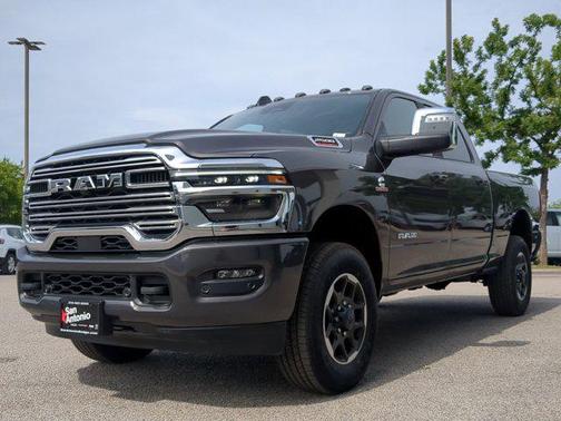 2025 RAM 2500 Laramie Crew Cab 4x4 6'4' Box