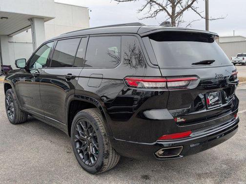 2025 Jeep Grand Cherokee L Summit
