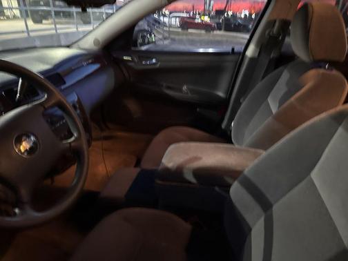 2011 Chevrolet Impala LS