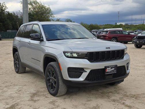 2025 Jeep Grand Cherokee Altitude