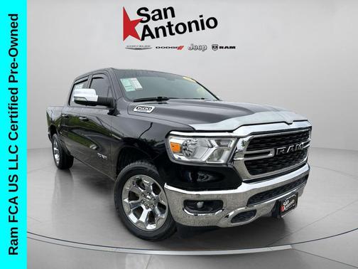 Diamond Black Crystal Pearlcoat 2022 RAM 1500 Big Horn/Lone Star