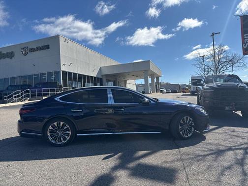 2022 Lexus LS 500 Base