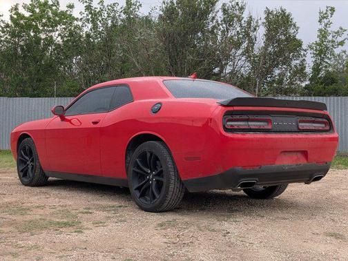 2017 Dodge Challenger SXT