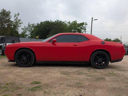 2017 Dodge Challenger SXT