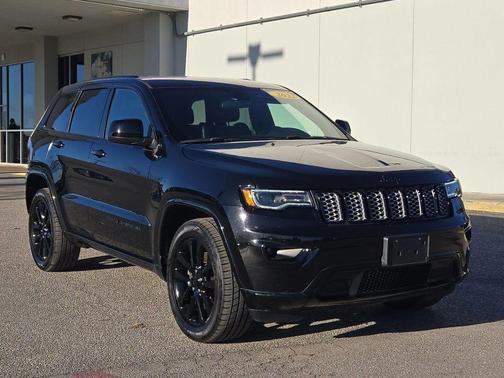 2021 Jeep Grand Cherokee Laredo