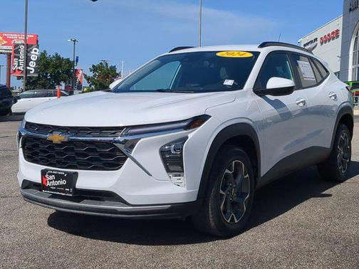 2024 Chevrolet Trax LT