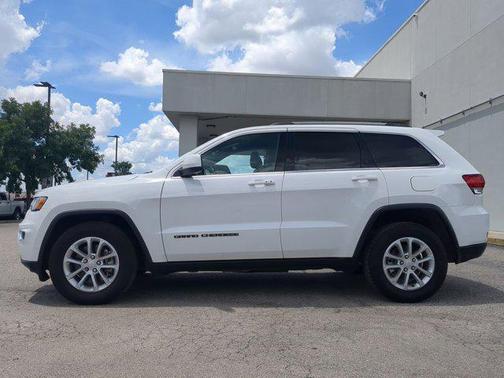 2021 Jeep Grand Cherokee Laredo