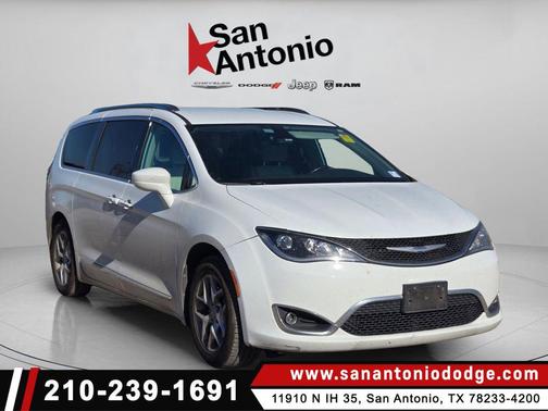 2018 Chrysler Pacifica Touring-L