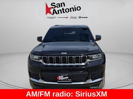 Diamond Black Crystal Pearlcoat 2025 Jeep Grand Cherokee L Laredo