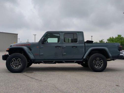 2024 Jeep Gladiator Mojave X