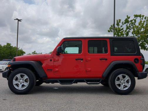2022 Jeep Wrangler Unlimited Sport
