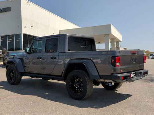 2025 Jeep Gladiator Nighthawk