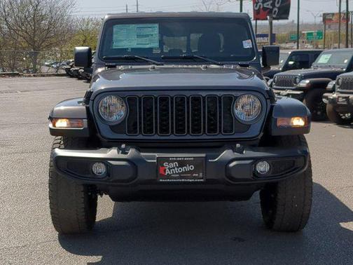 2025 Jeep Gladiator Nighthawk