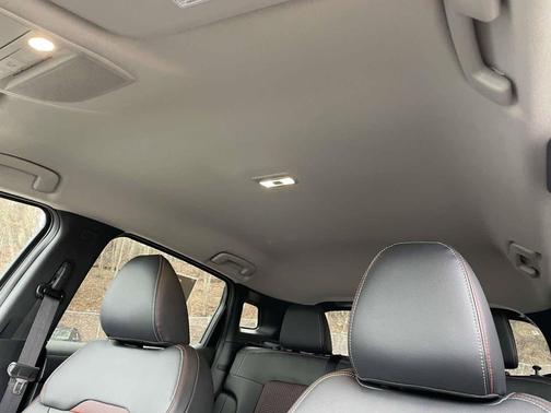 Gun Metallic 2026 Nissan Kicks SR