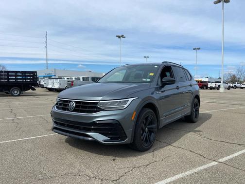 2024 Volkswagen Tiguan 2.0T SE R-Line Black 4MOTION