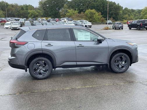 Gun Metallic 2027 Nissan Rogue SV